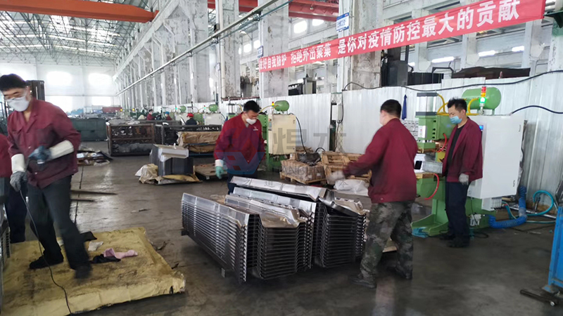 焊本調(diào)試煙臺汽車制造公司中頻點焊機2