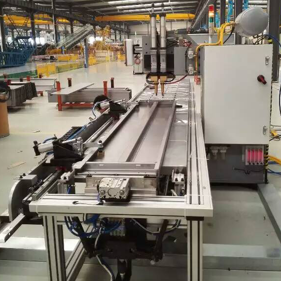 工業(yè)貨架加強筋自動雙頭點焊機