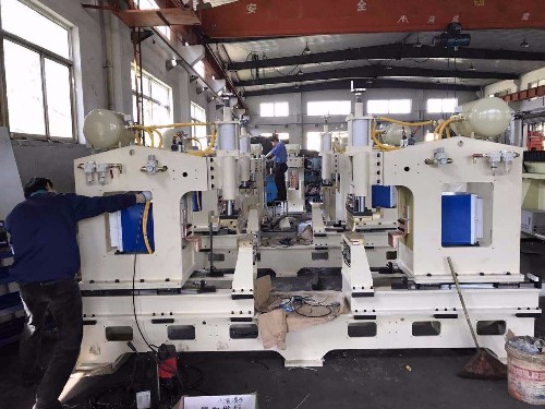 青島海爾微波爐儲能焊機生產(chǎn)線