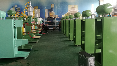 為什么客戶都選擇了焊本SMD系列中頻逆變式點(diǎn)焊機(jī)？